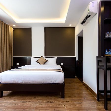Manchester Hotel Дананг Экстерьер фото