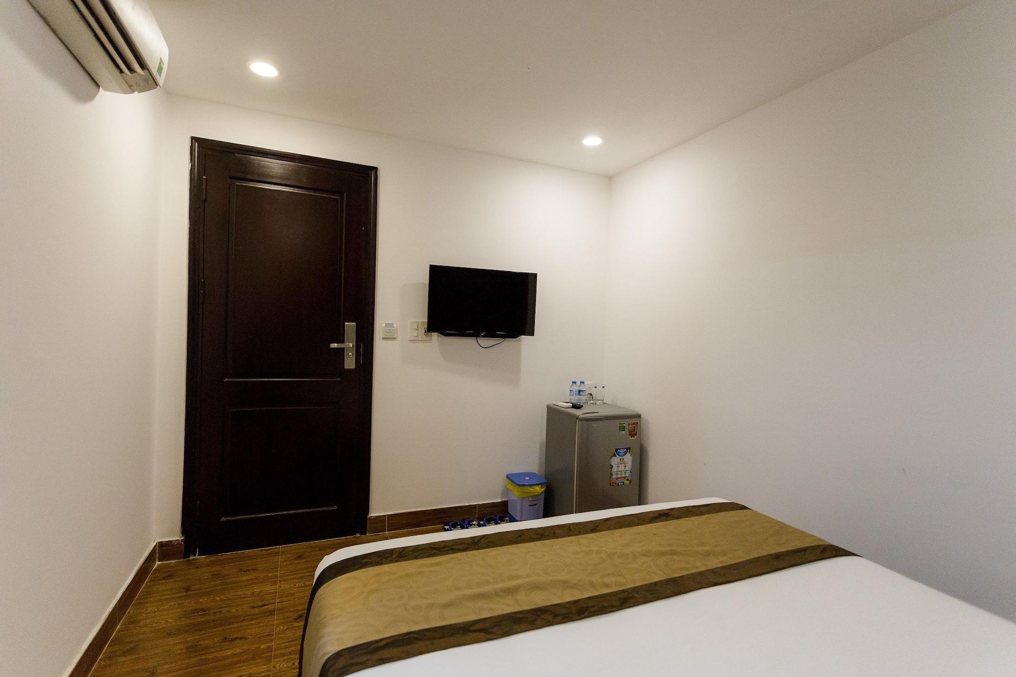Manchester Hotel Дананг Экстерьер фото
