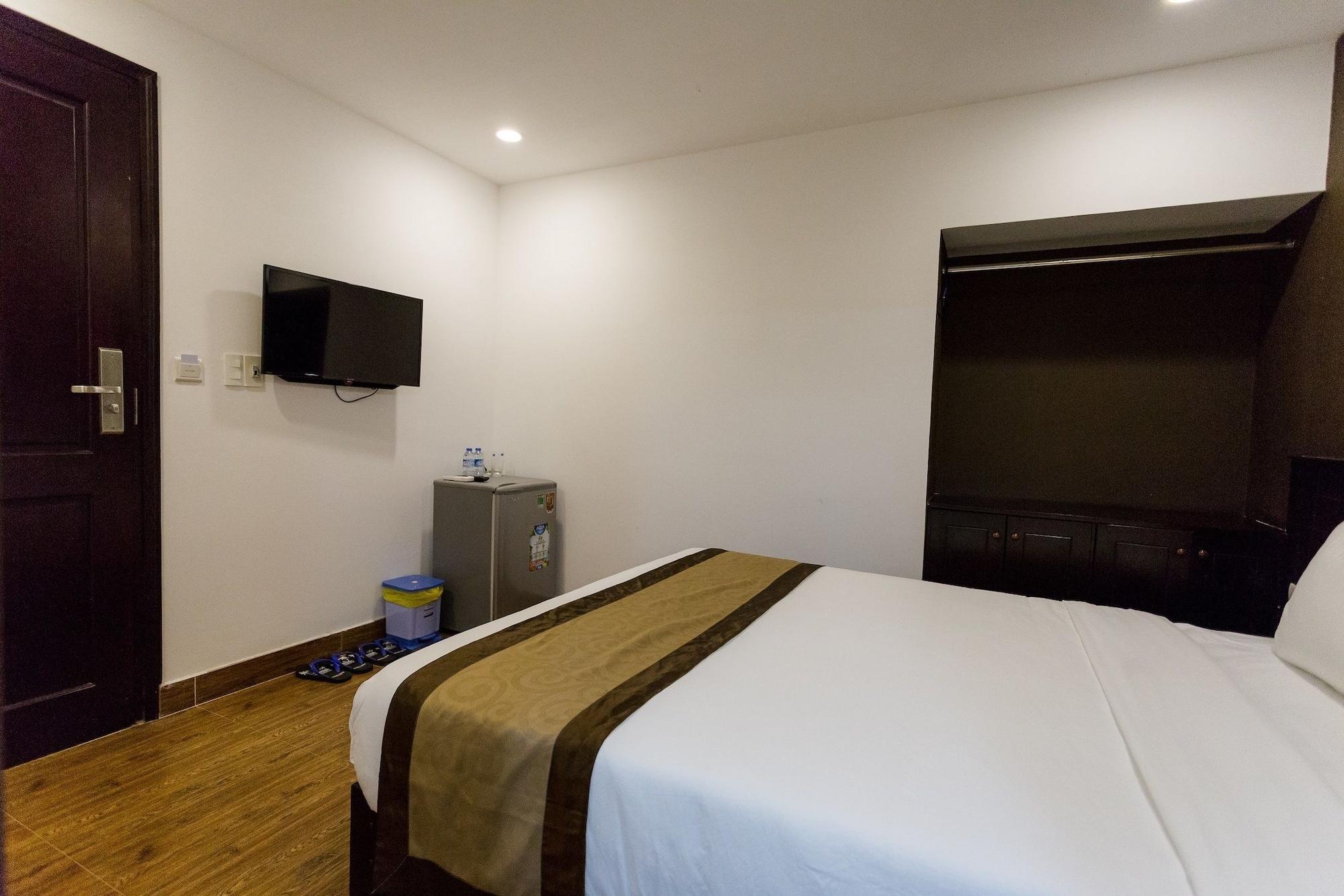 Manchester Hotel Дананг Экстерьер фото