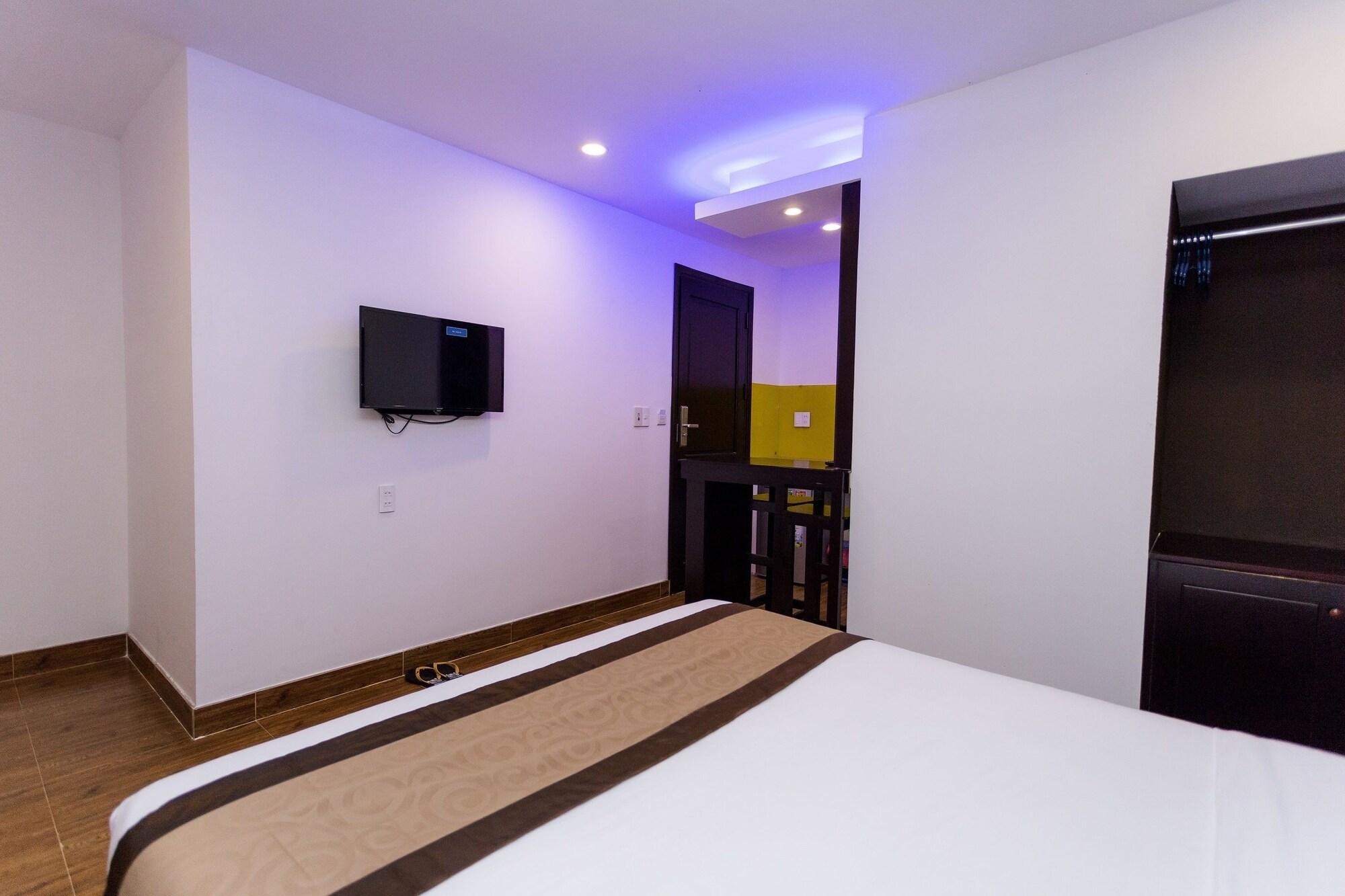 Manchester Hotel Дананг Экстерьер фото